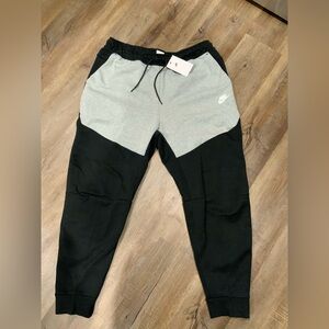 New Nike Tech Fleece Slim Fit Joggers Pants Black Grey CU4495-016 Mens Size XL